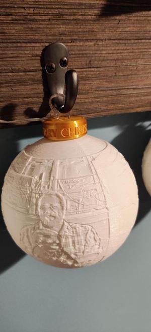 LITHOPHANE CONVENTIONAL BULB CAP WITH WIRE HOLE
