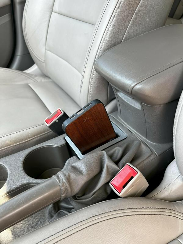 Chevy Cruze Phone Pocket