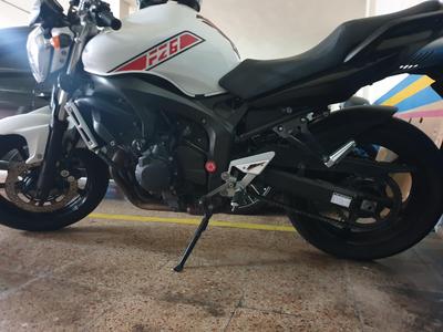Yamaha FZ6 footrest trims