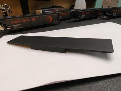 Walthers Trainline Offset Four Bay Hopper load platform