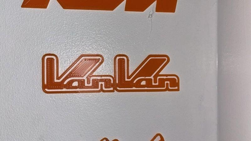 Suzuki RV125/VanVan Logo/Emblem