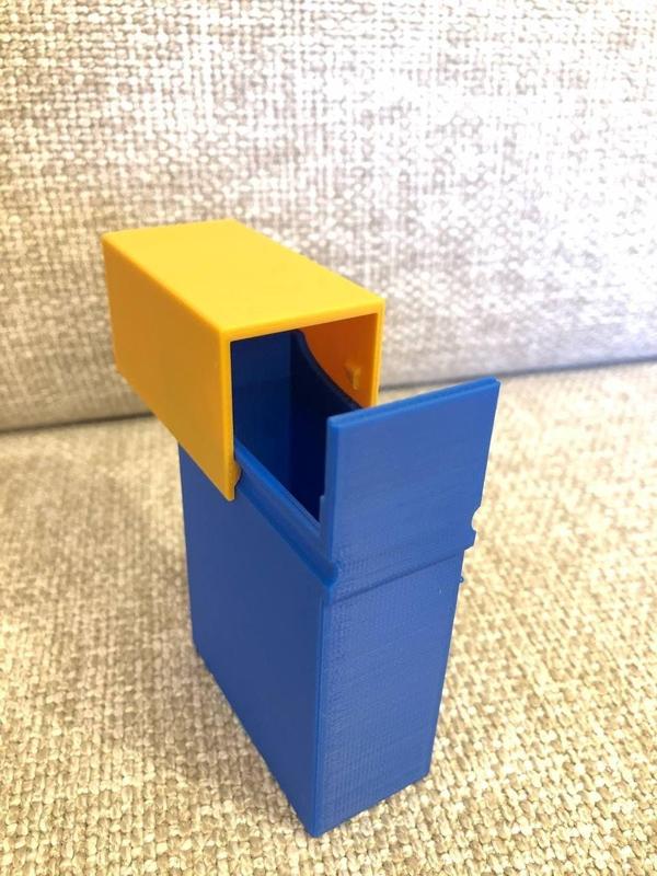 Sliding cigarettes box