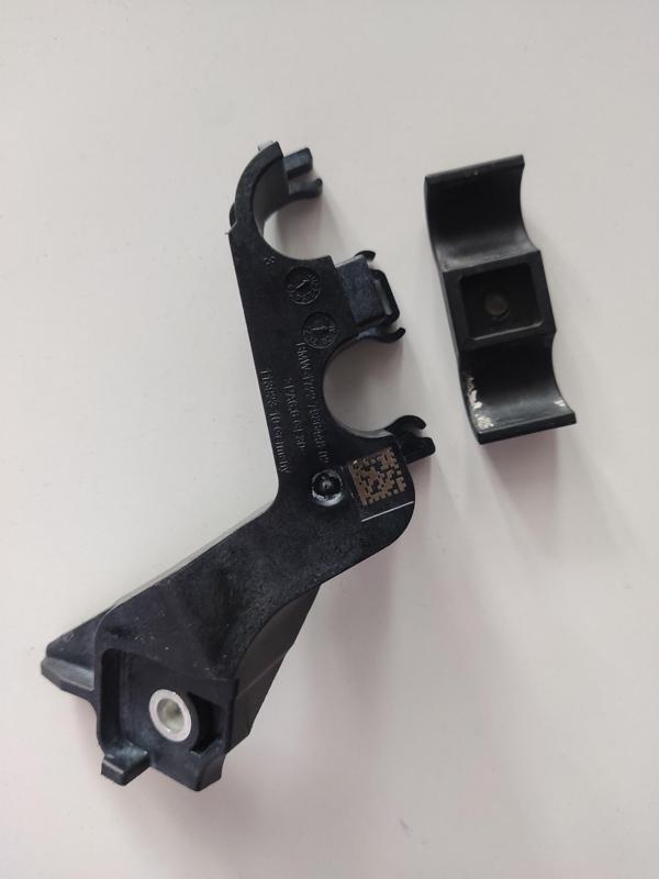 BMW X3 G01 2017-2021 BMW 3 BMW 4 G20 G22 G30 G32 G12 G01 G02 G29 TRANSMISSION OIL COOLER LINE BRACKET OEM Number 17228699987 8699987 17227936448 7936448
