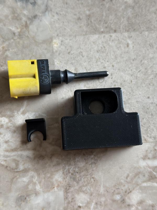 BMW 89-98 E30 E31 E32 E34 E36 Ambient Outside Air Temp Sensor Holder