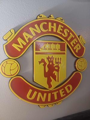 Manchester United Wall Logo - Keyhole for Screw Mount