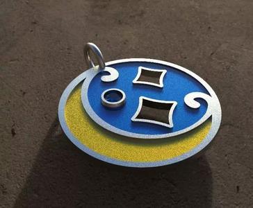 Pendant moon with enamels