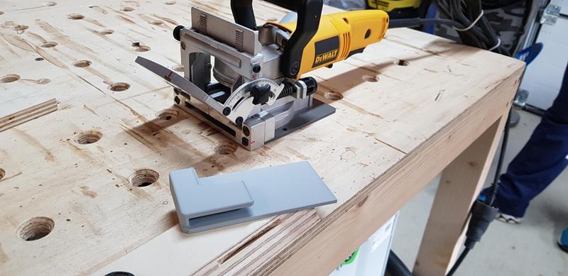 Dewalt laminating wedge