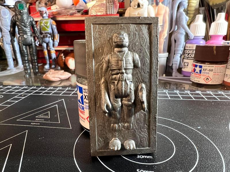 BOSSK BOUNTY HUNTER FROZEN IN CARBONITE, VINTAGE STAR WARS CUSTOM ACTION FIGURE, KENNER 3.75", 1/18, DIORAMA DISPLAY