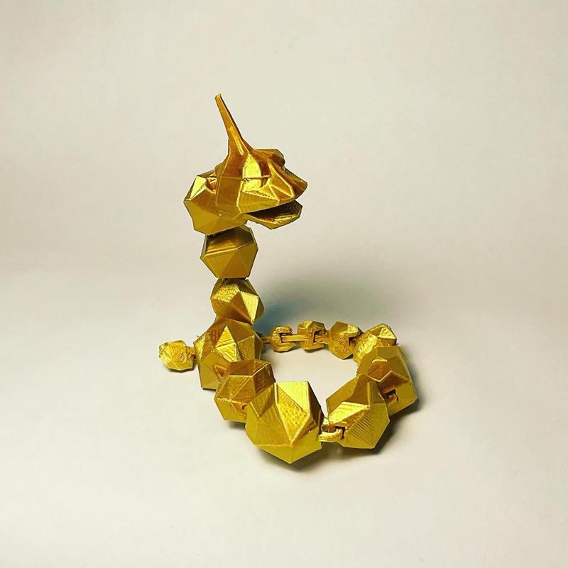 Fidget Onix. Articulated, self balance toy.