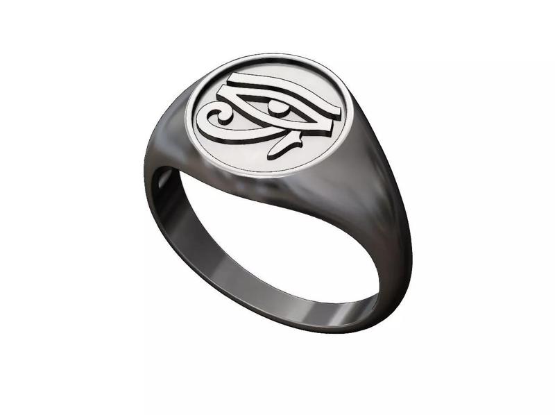 Eye of Horus motif signet ring