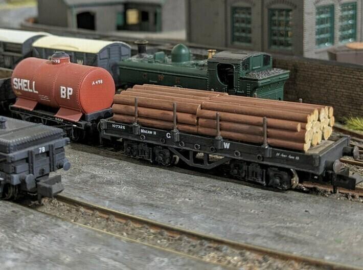 N /OO9/HOe/HOn30 Powered Bolster Wagon (Logs)