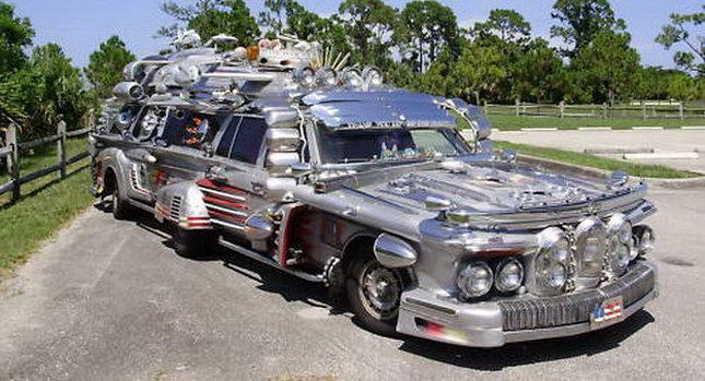 Lordly Limo of many guns