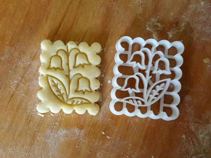 Campanula Bells Flowers Cookie Cutter version 2