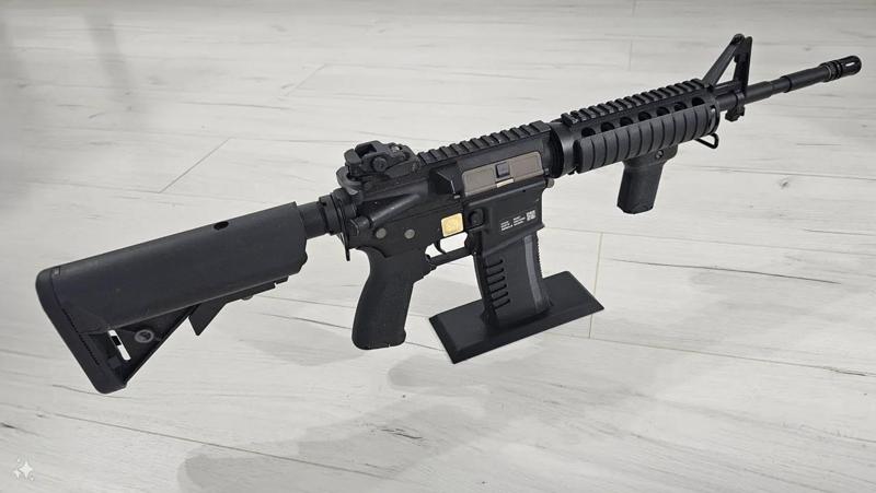 Display stand for M4 / AR15   