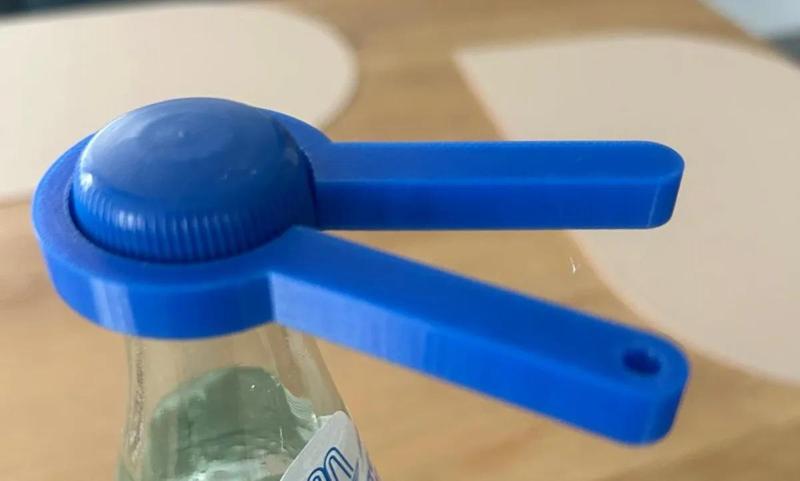 Flaschenöffner für Schraubverschlüsse von Glas oder PET-Flaschen -- Bottle Opener   