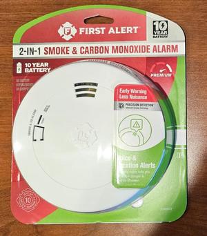 First Alert Smoke and Co2 Detector Adapter Mount   