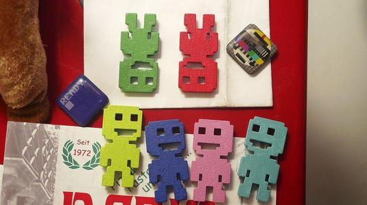 VVVVVV Figures, Characters, Magnets