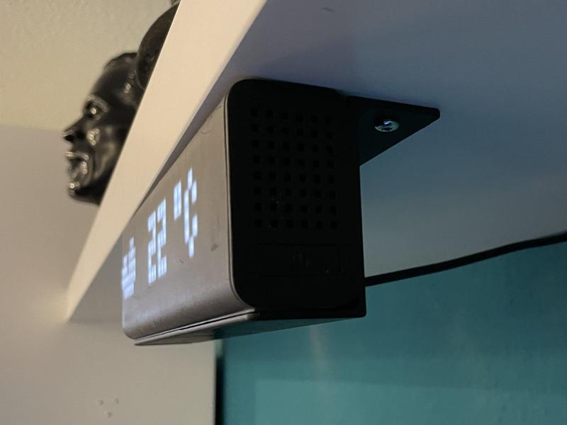 Under Shelf Mount for LaMetric Time