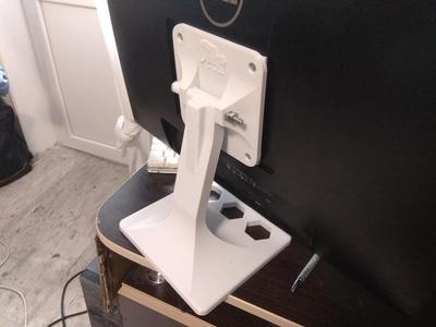 VESA 100MM Mount with M6 nut mount