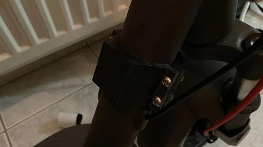 Xiaomi electric scooter 5 pro - airtag mount   