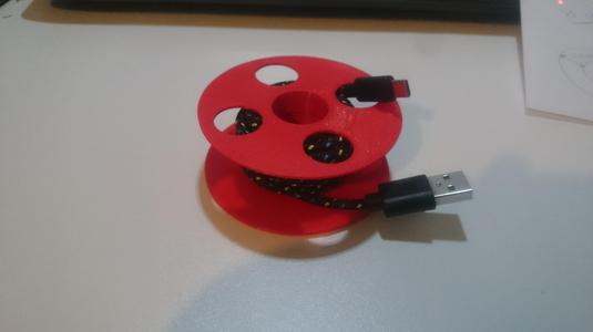 Cable reel / cable holder