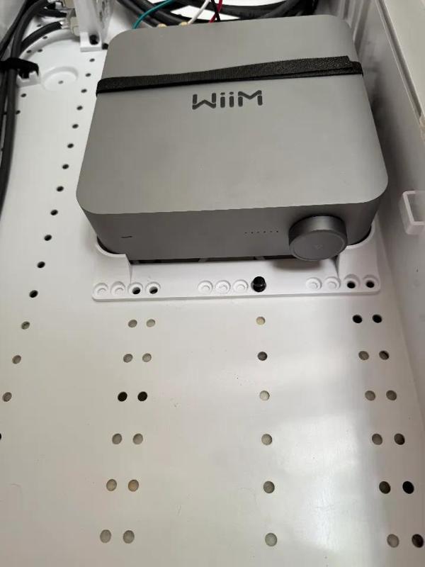 WiiM Amp Mount for Leviton SMC   