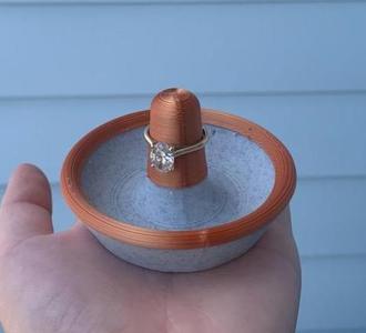 Simple Circular Ring Holder