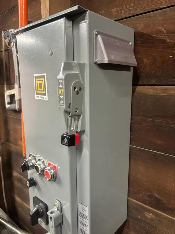 6 inch covered vent/intake   