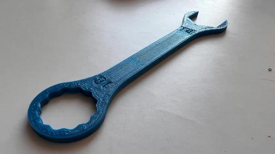 open-end wrench 18mm - očkoplochý klíč 18mm   