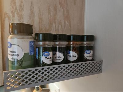 11 Inch Spice Rack for Wall or Cabinet