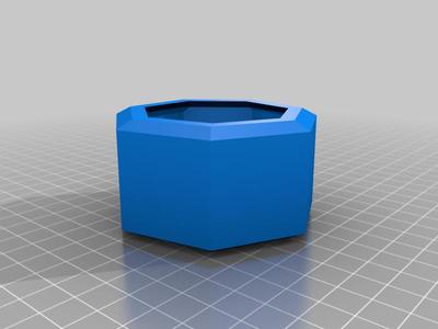 Polygon Planter (c/w Drain Hole)