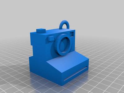 Polaroid camera keychain