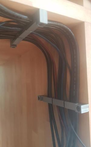Cable Guide (Customizable screw-on)