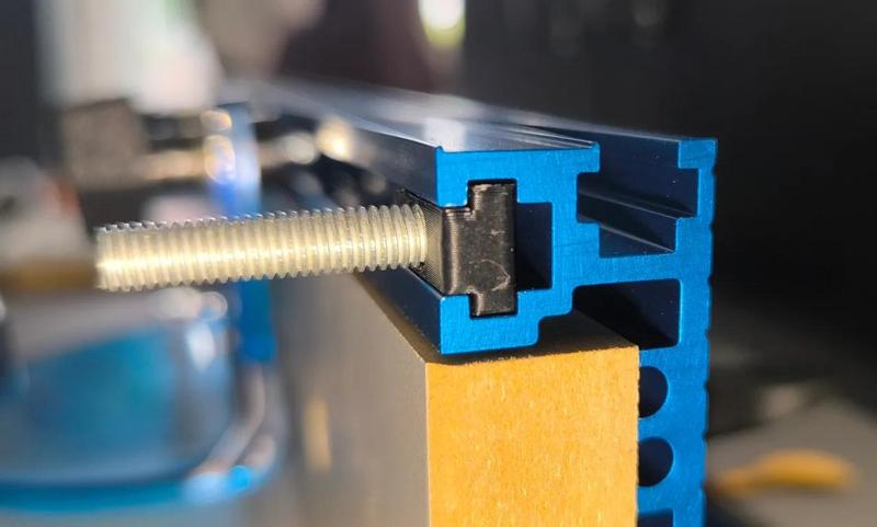 T-Slot Nut (M6) (e.g. fits Kreg Miter Track)   