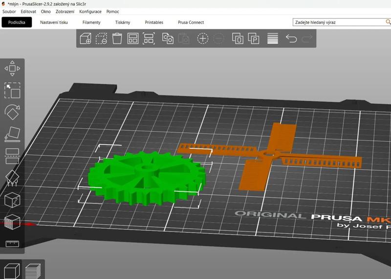 Cog wheel with windmill wings / ozubené kolo s mlýnskými lopatkami   