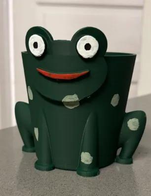 Frog Flower Pot (Frog pot + lilypad base + plug)   