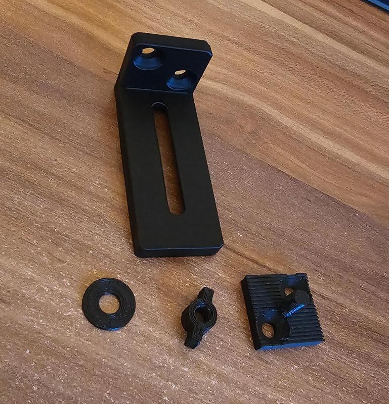 Distance - Angle (Bracket) /Cabinet - Distance - Angle (Bracket)