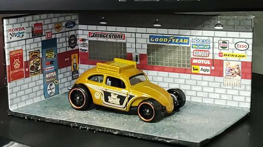 HOTWHEELS DIORAMA 1:64