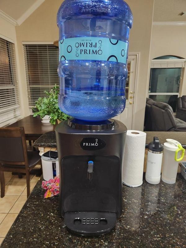 Water dispenser faucet handle