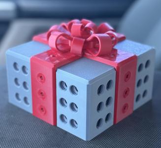 Annoying Gift Box V3 (68 Screws)