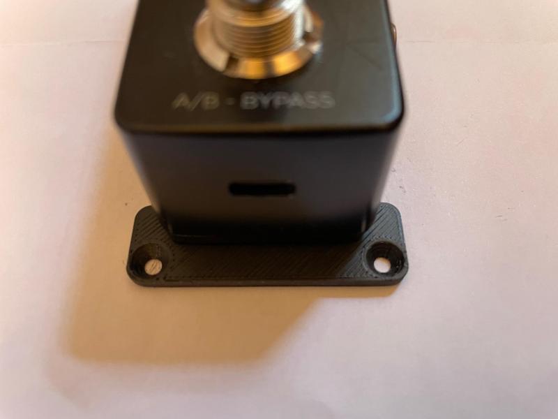 Tonex ONE pedalboard holder