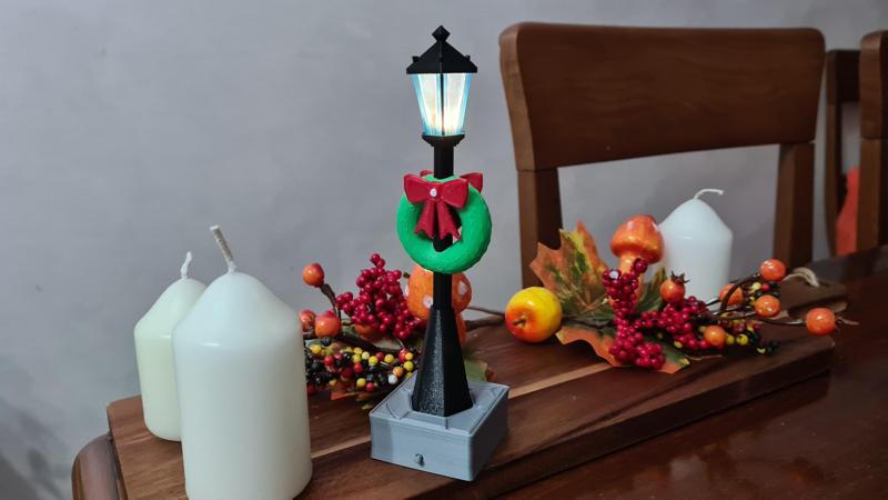 Christmas Streetlamp with Bows and Garland