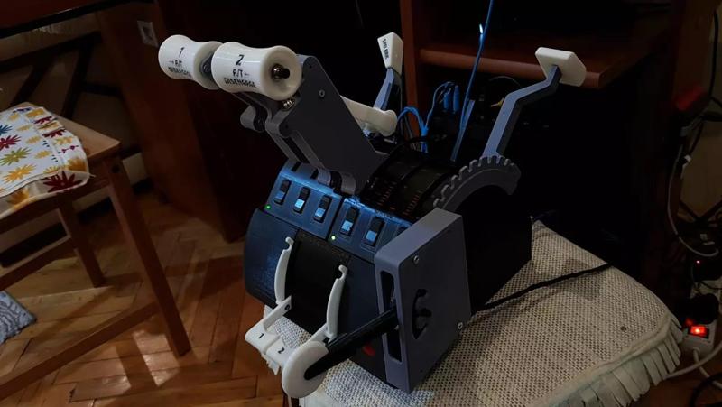 Saitek Throttle Quadrant  Box With Start Levers - Dual