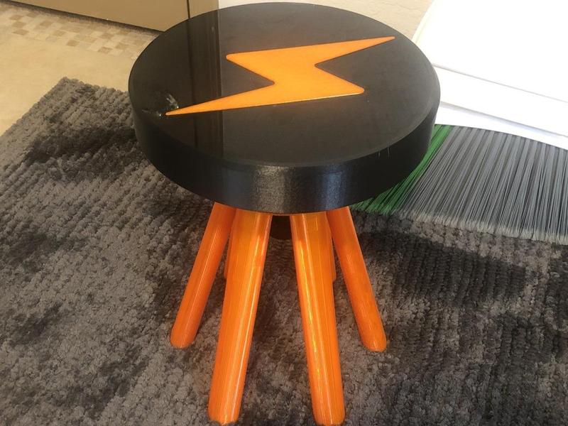 3D Printed STOOL! Adjustable Stool!