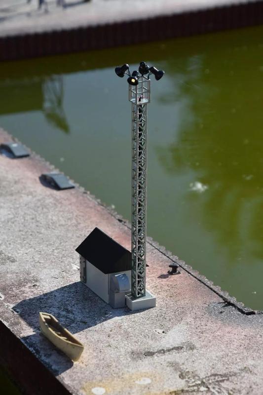 Haus fuer Flutlichtmast Aliexpress