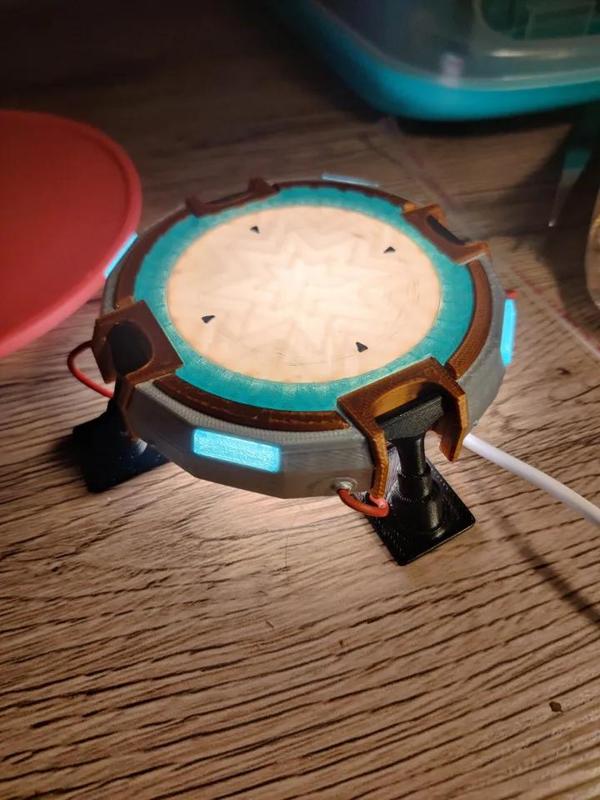 Fortnite inspired Lamp for kids (picture guide incl.)   