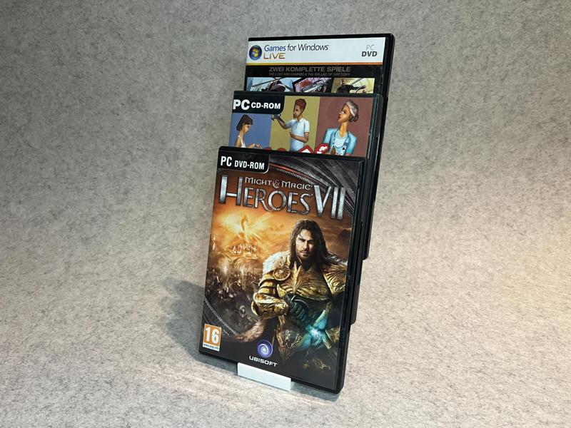 Display stand for 3 games or DVD movies