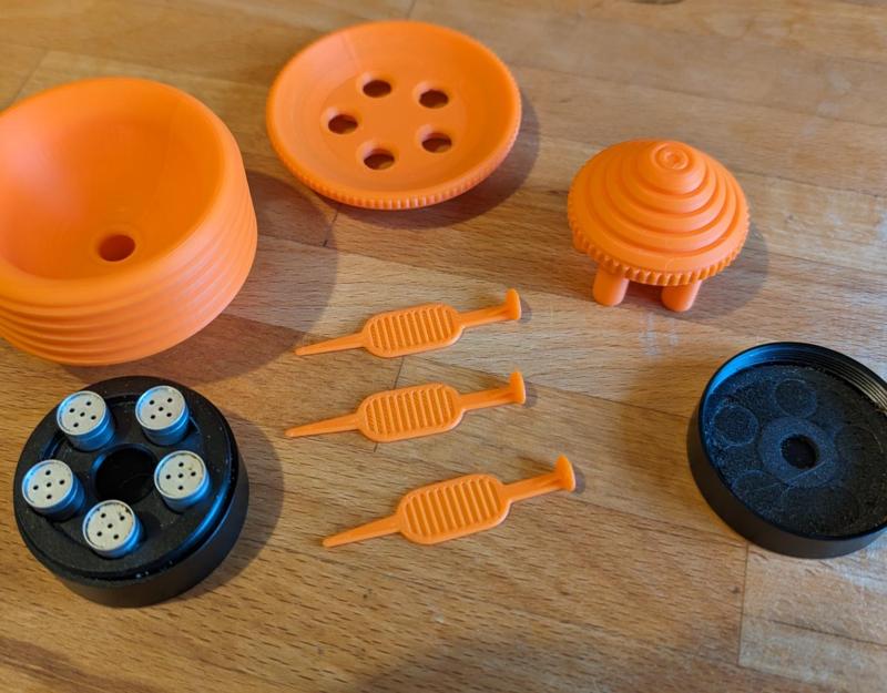 Zen Vaporizer magazine funnel and stuffer