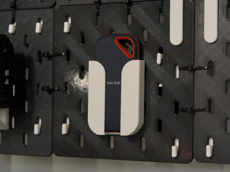 Skadis SanDisk Extreme Pro-Body