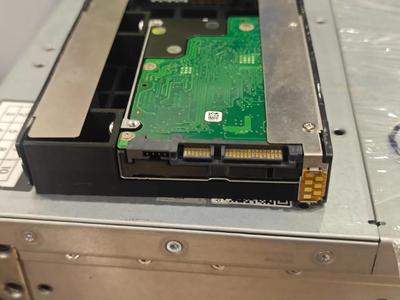 HP Proliant GEN8/GEN9 2.5 to 3.5 TRAY CADDY, 661914-001   